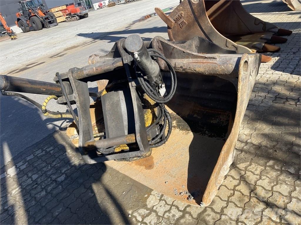 Komatsu PC 240 LC-8 Roomikekskavaatorid