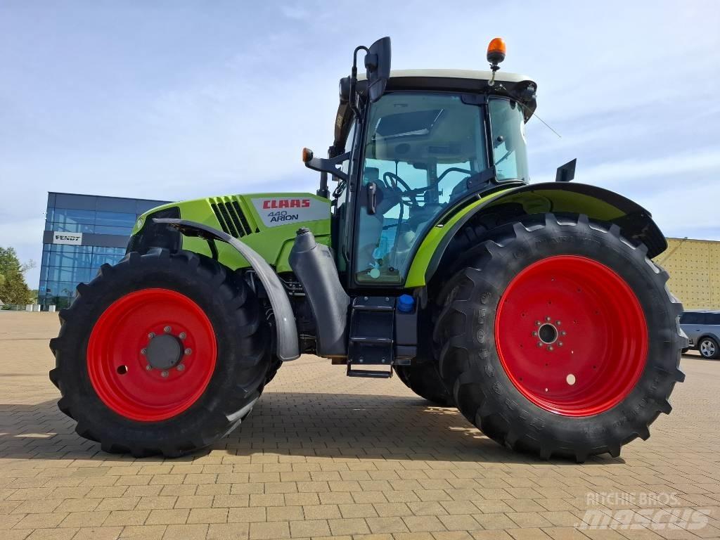CLAAS Arion 440 CIS Traktorid