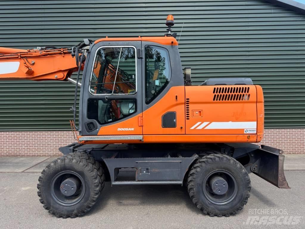 Doosan DX 170 W Ratasekskavaatorid
