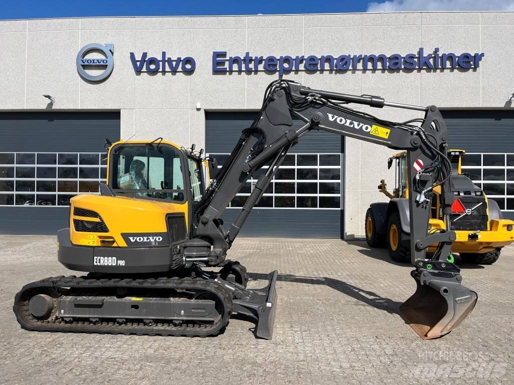 Volvo ECR88D Väikeekskavaatorid 7t-12t