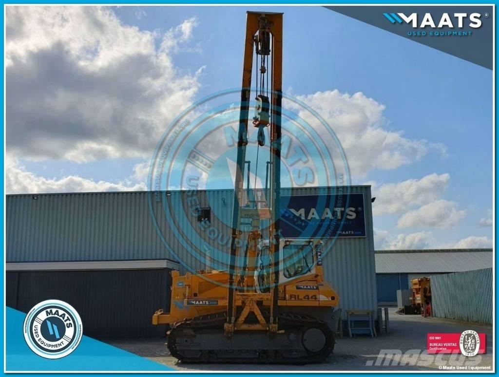 Liebherr RL 44 Torupaigaldajad