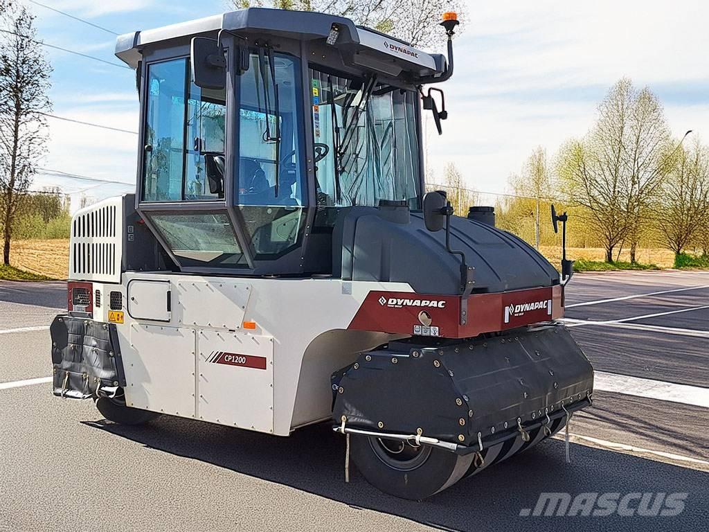 Dynapac CP 1200 W Pneumorehvidega rullid