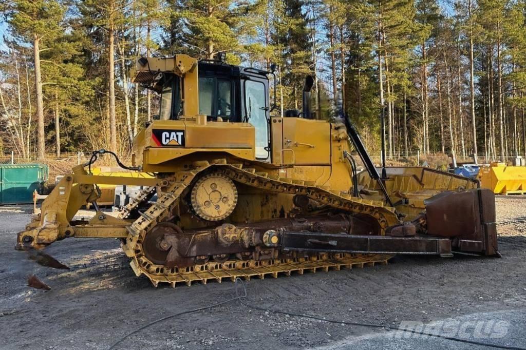 CAT D 6 T LGP Buldooserid