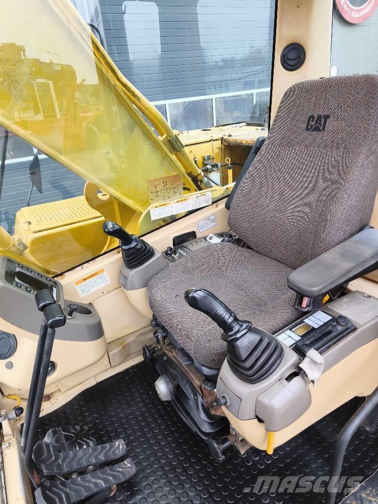 CAT 325 B L Roomikekskavaatorid