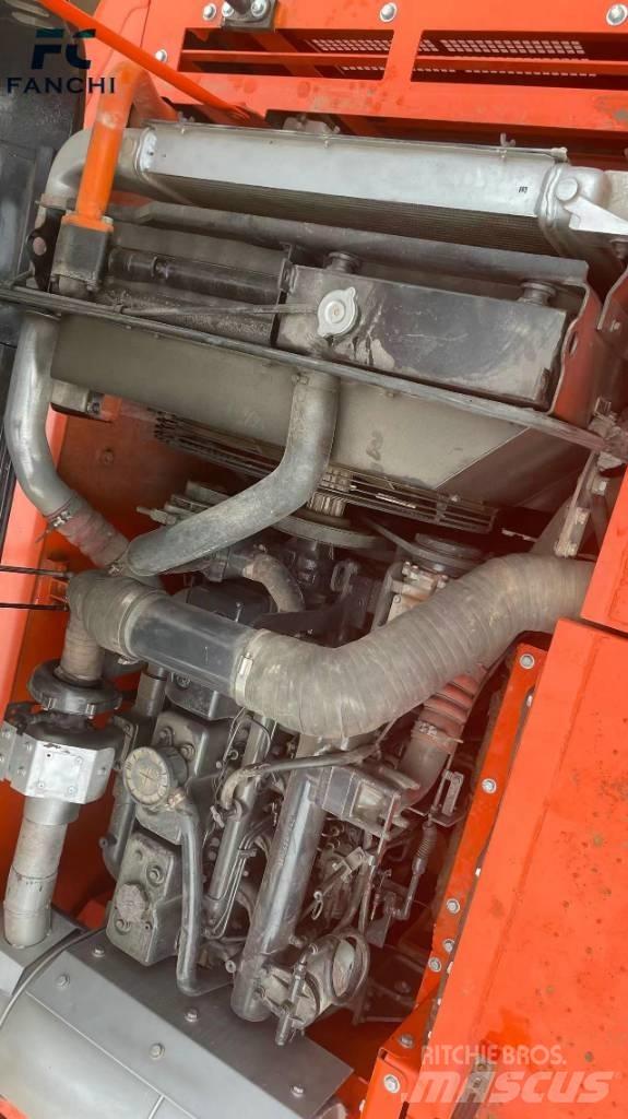 Doosan DX 300 LC Väikeekskavaatorid 7t-12t