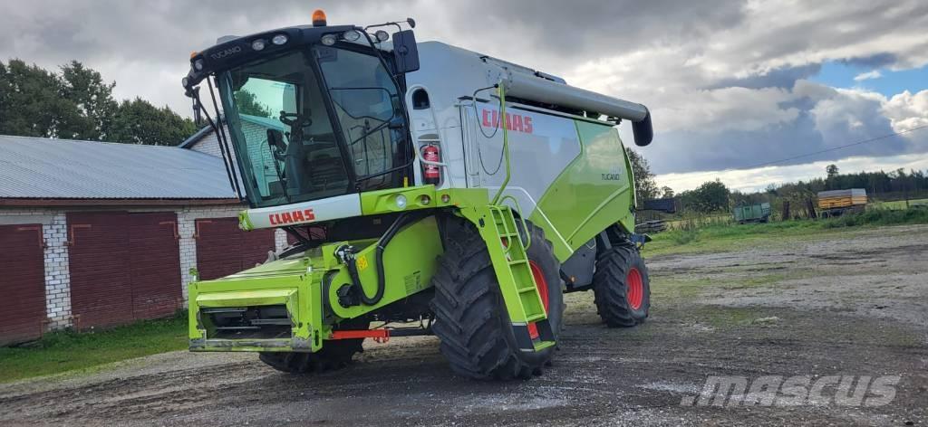 CLAAS Tucano 450 Teraviljakombainid