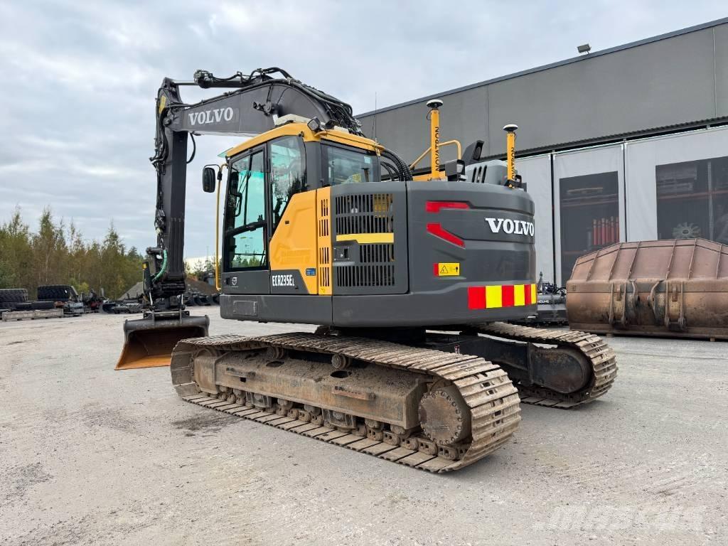 Volvo ECR 235 E Roomikekskavaatorid