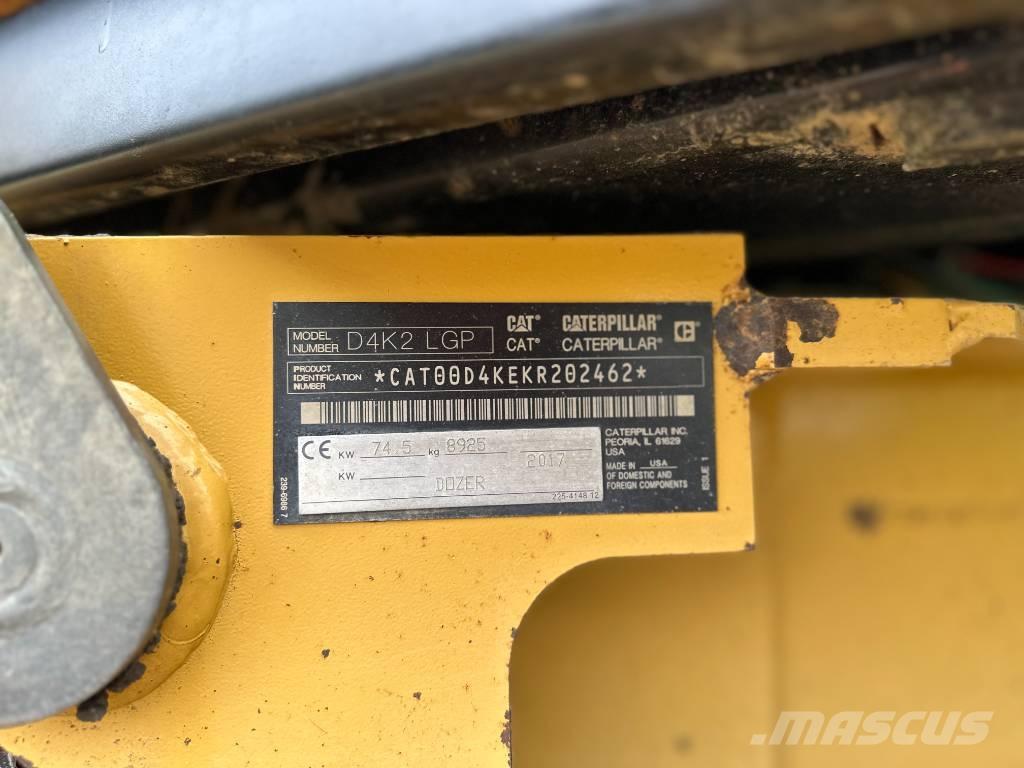 CAT D 4 K 2 LGP Buldooserid