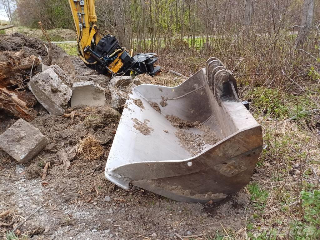 Komatsu PW 160-7E0 Ratasekskavaatorid