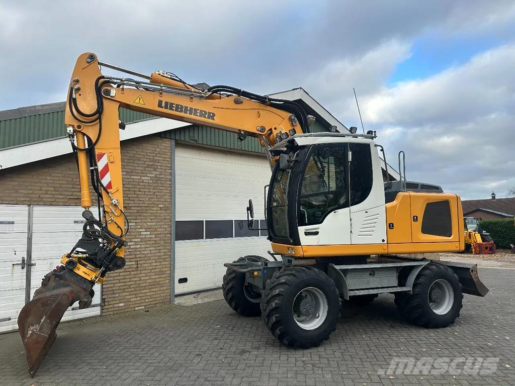 Liebherr A914 Ratasekskavaatorid