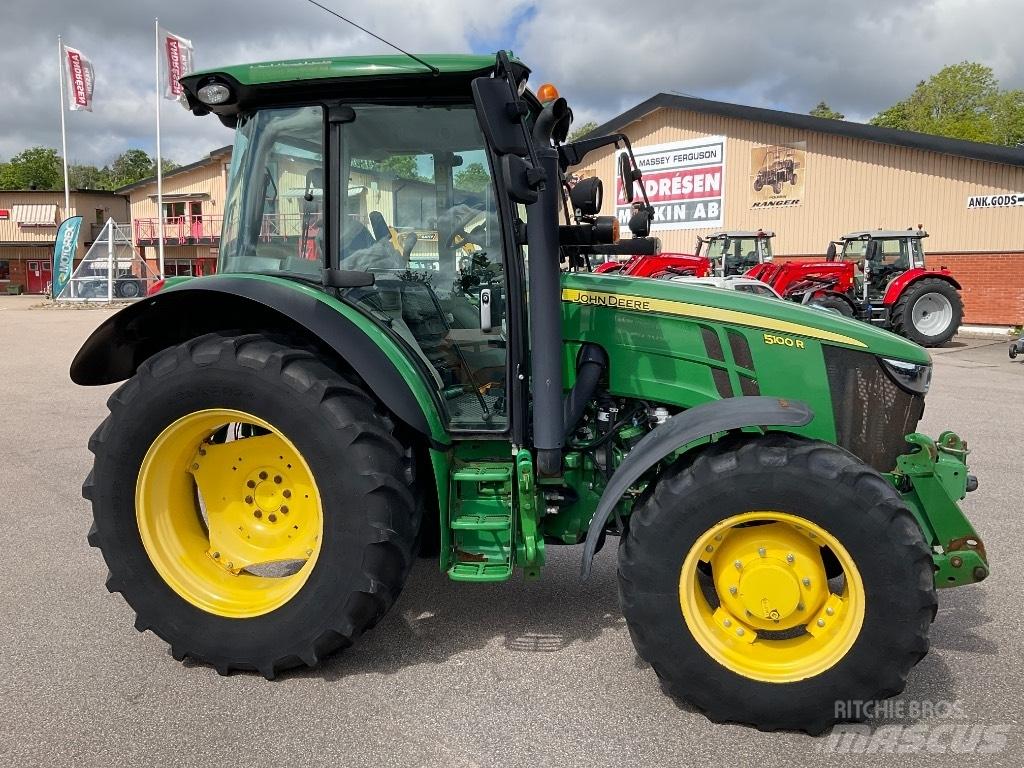 John Deere 5100 R Traktorid
