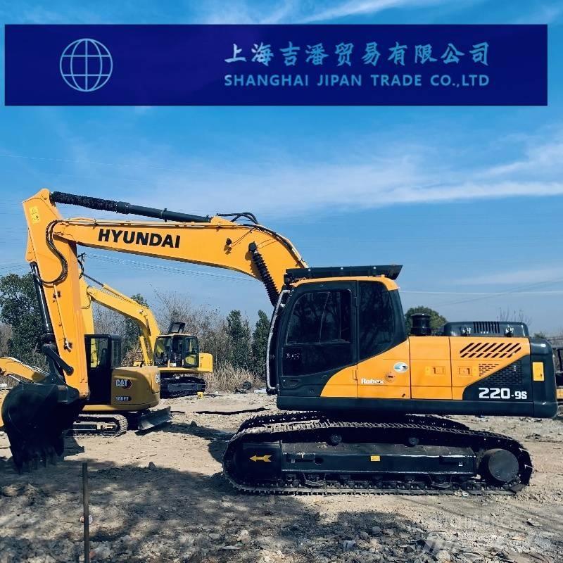 Hyundai R220 Roomikekskavaatorid