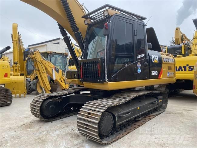 CAT 320 D Roomikekskavaatorid
