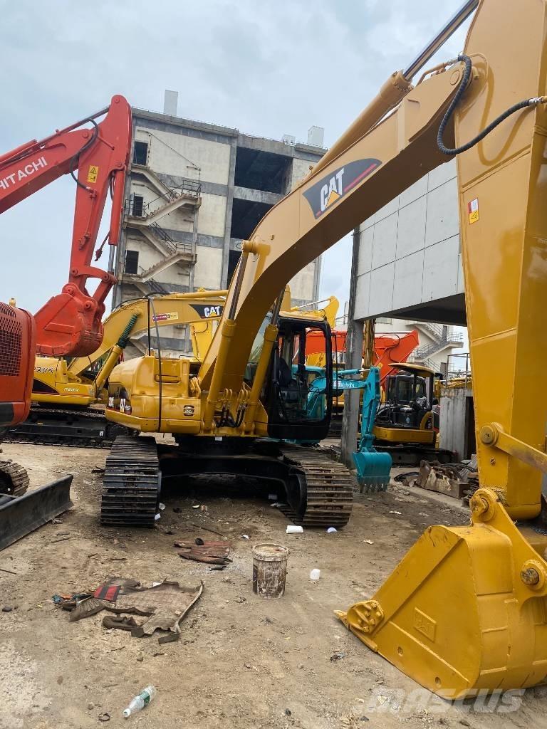 CAT 320 C L Roomikekskavaatorid