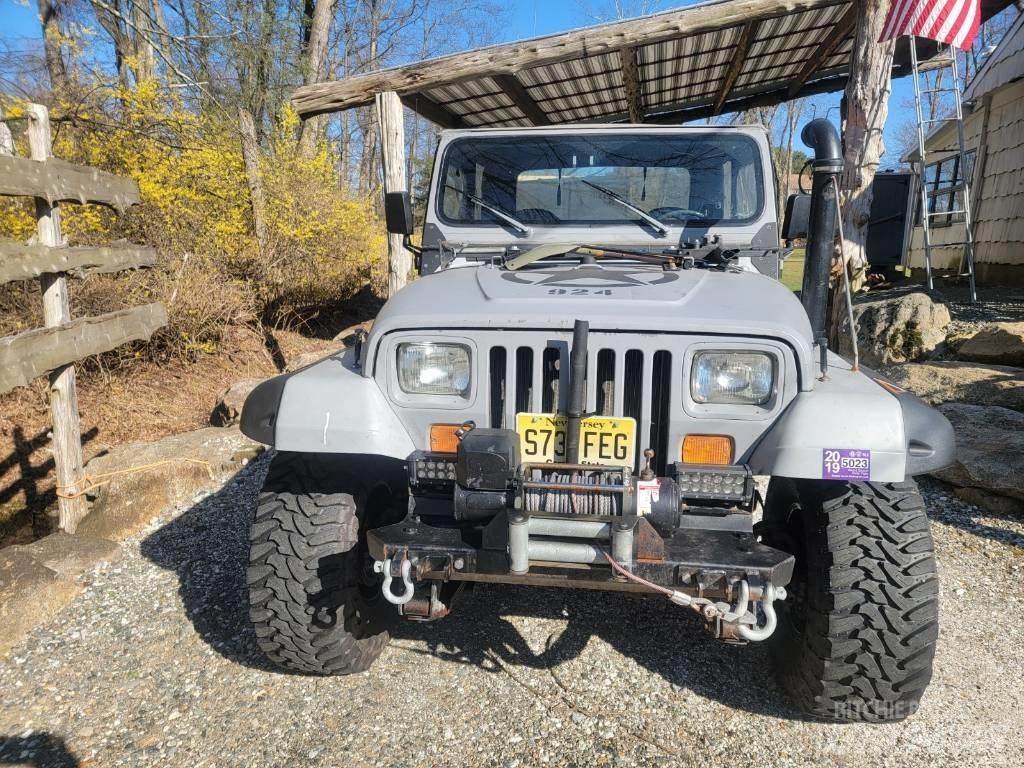 Jeep WRANGLER YJ Muu