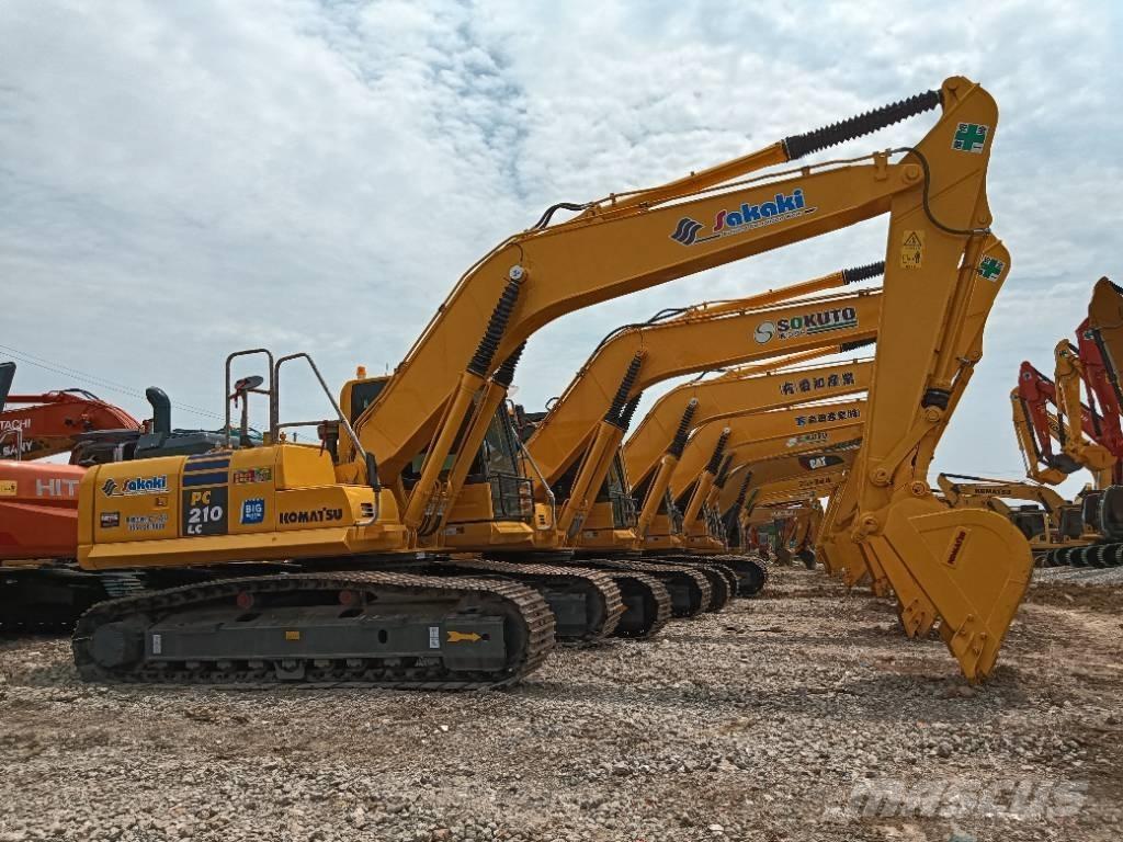 Komatsu PC 210 Roomikekskavaatorid