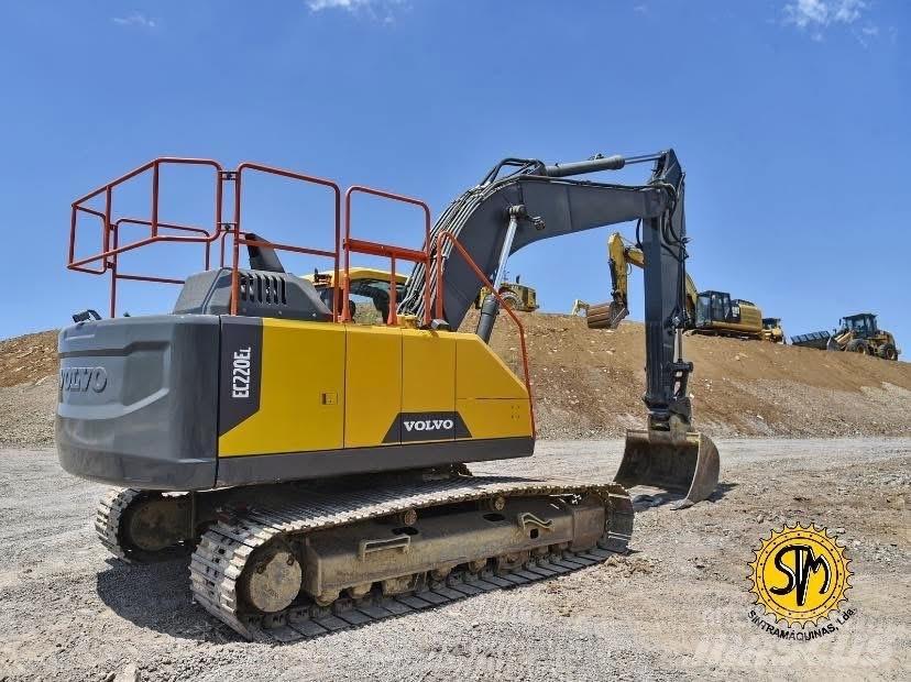 Volvo EC 220 E Roomikekskavaatorid