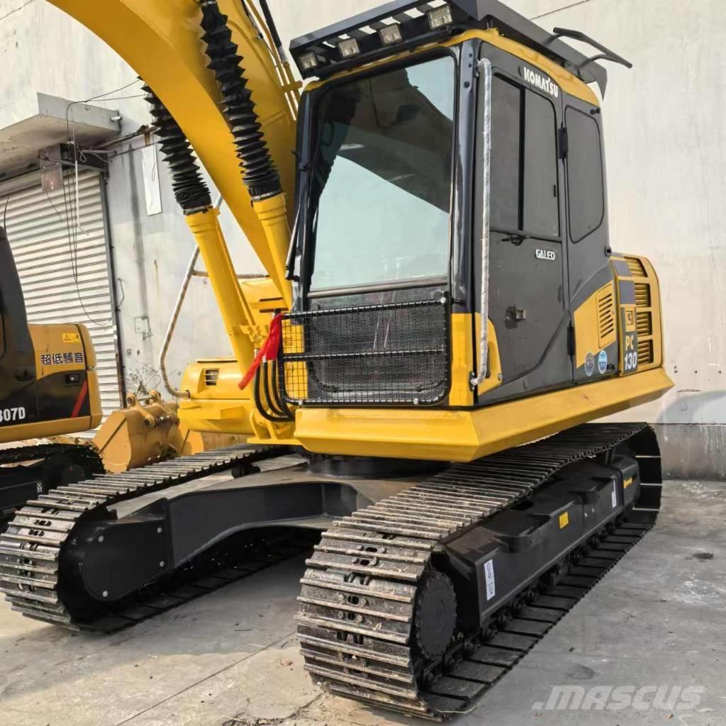 Komatsu PC 130-7 Roomikekskavaatorid