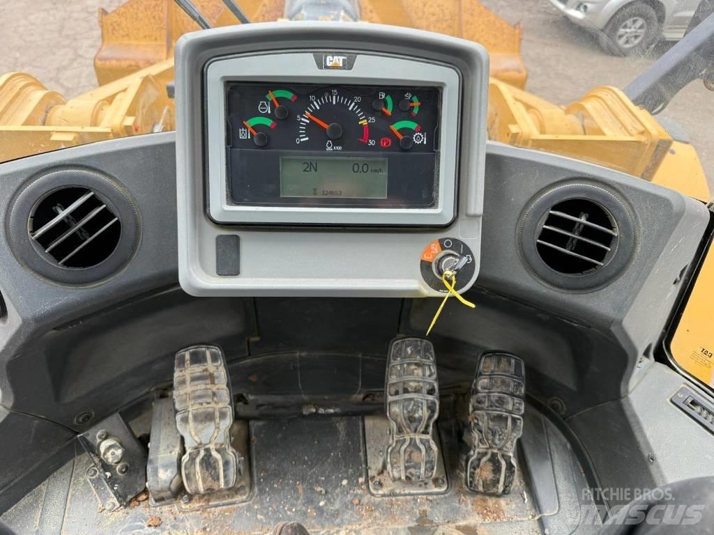 CAT 972 M Rataslaadurid