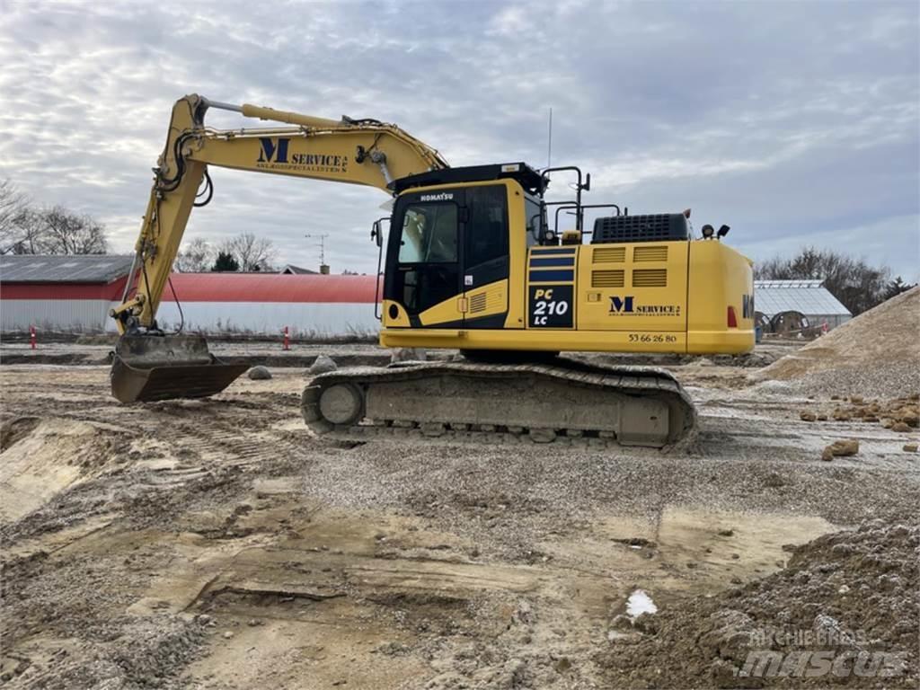 Komatsu PC210LC-11 Roomikekskavaatorid