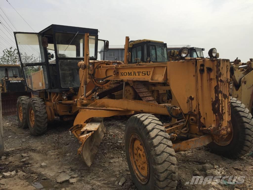 Komatsu GD 511 A Greiderid