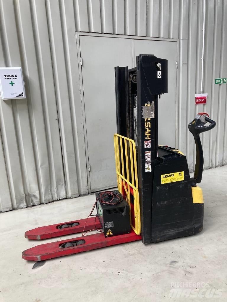 Hyster S 1.2 Järelkäidavad virnastajad