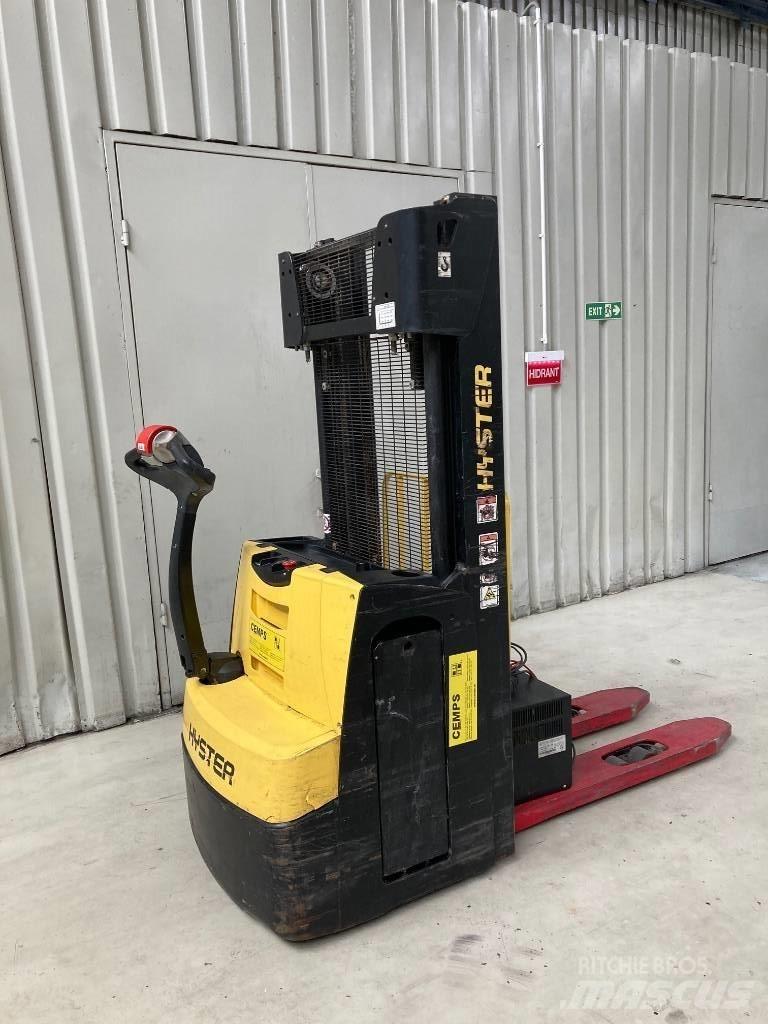 Hyster S 1.2 Järelkäidavad virnastajad