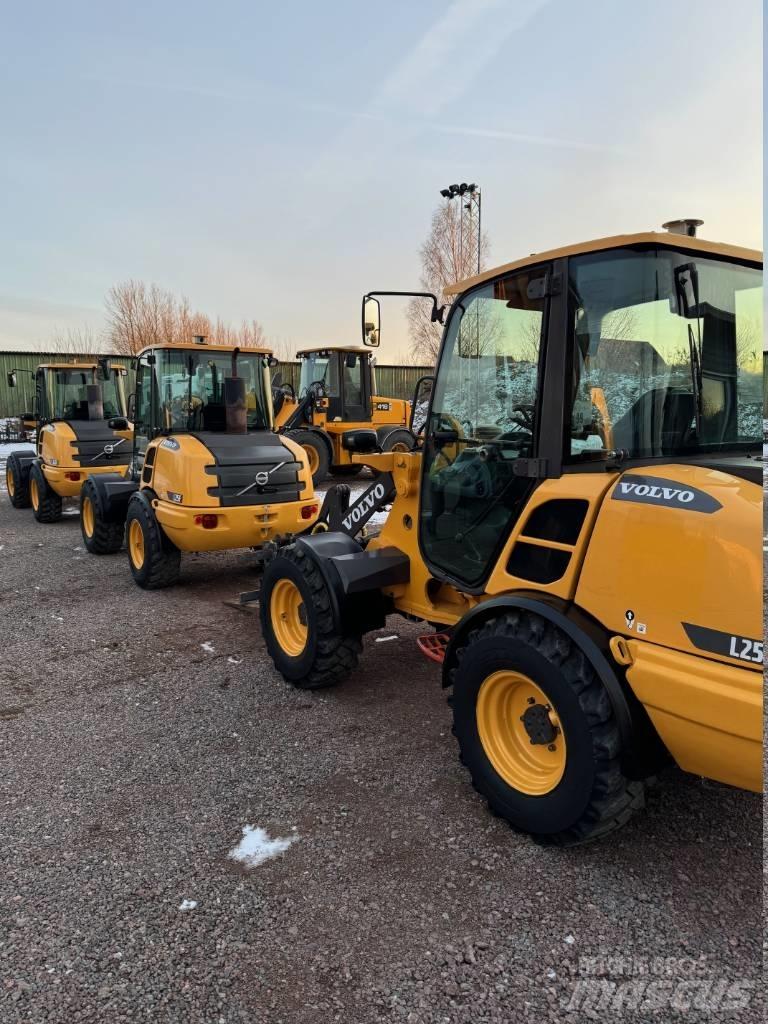 Volvo L 25 F Rataslaadurid