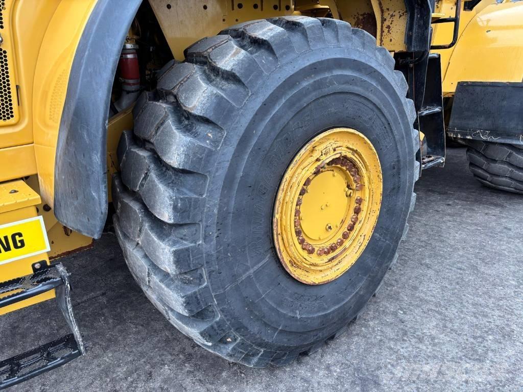 CAT 980 Rataslaadurid