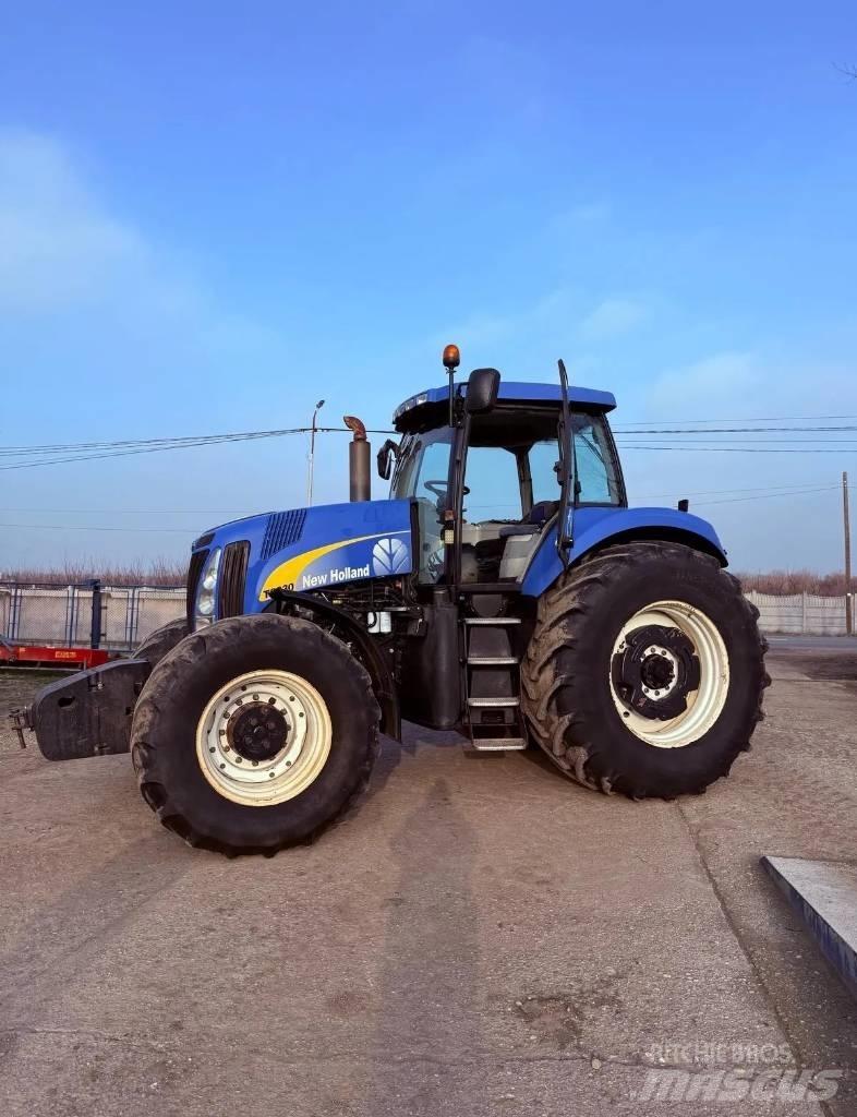 New Holland T 8030 Traktorid