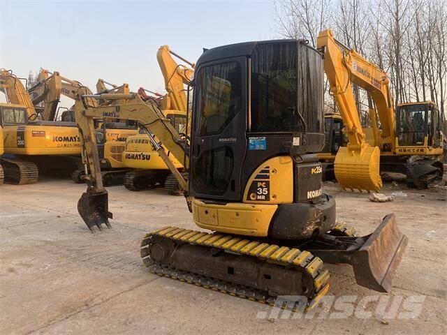Komatsu PC35MR-2 Roomikekskavaatorid