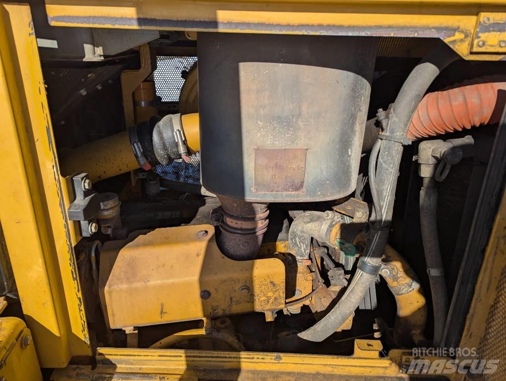 CAT D 6 T LGP Buldooserid