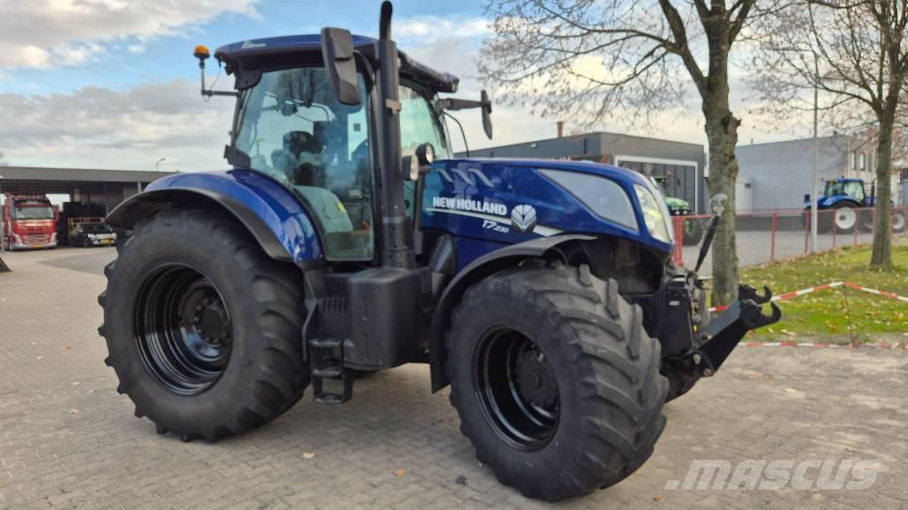 New Holland T 7.230 Traktorid