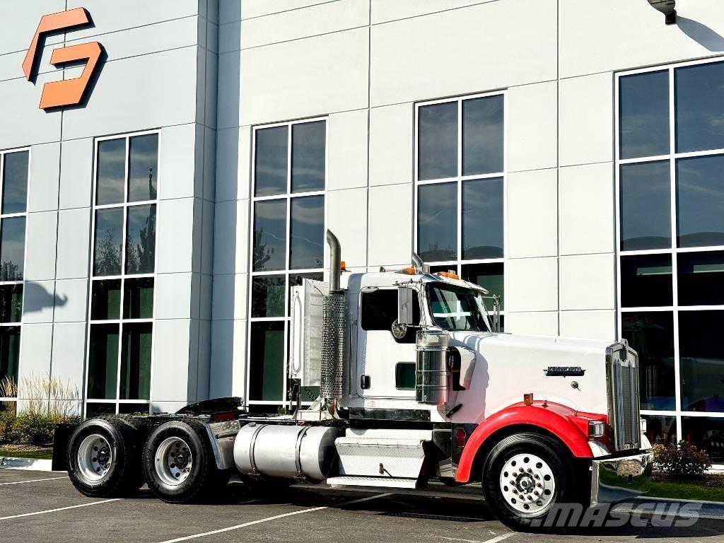 Kenworth W 900 Sadulveokid