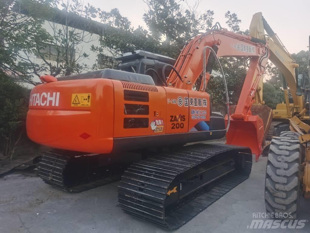 Hitachi ZX 200 Roomikekskavaatorid