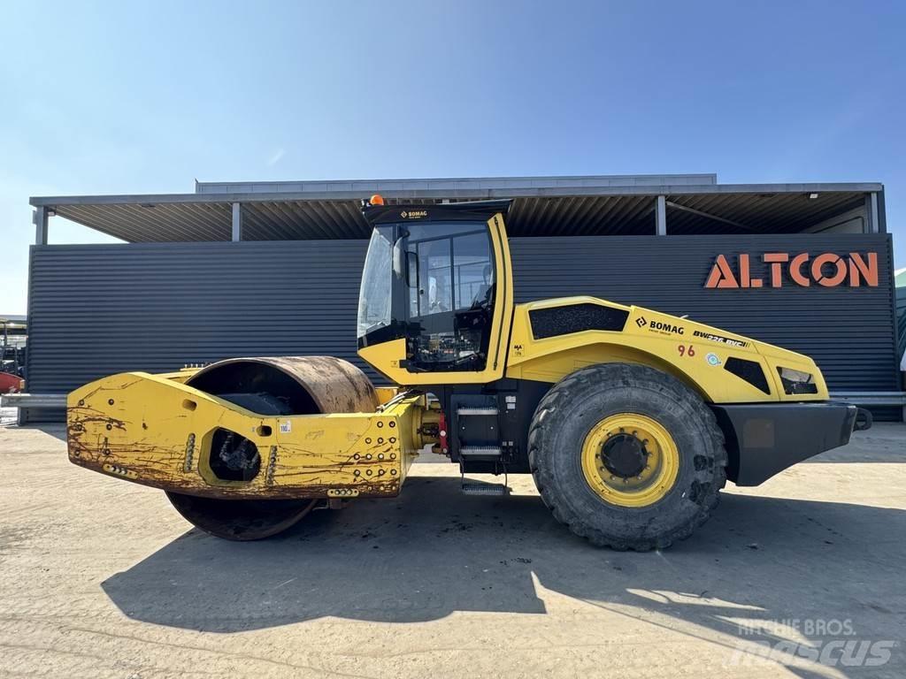 Bomag BW 226 BVC-5 Ühe trumliga rullid