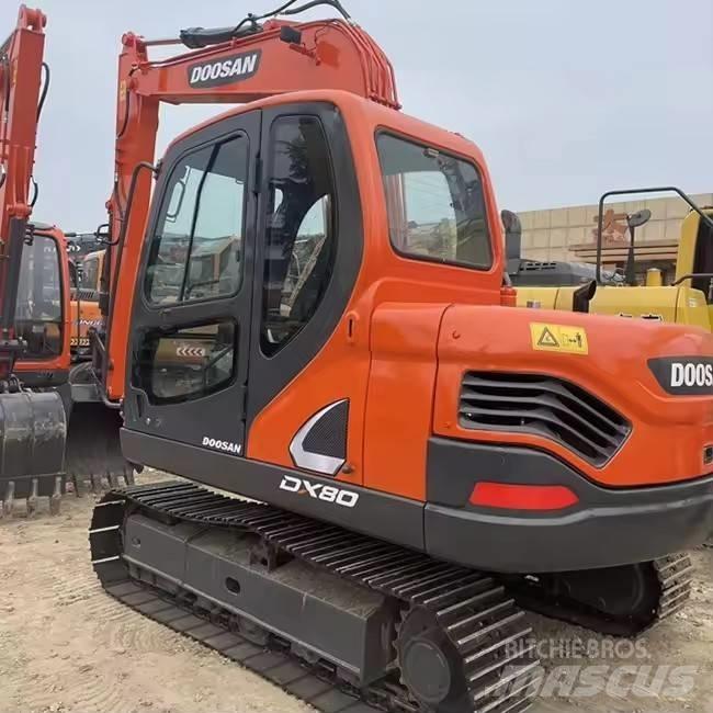 Doosan DX 80 Väikeekskavaatorid 7t-12t