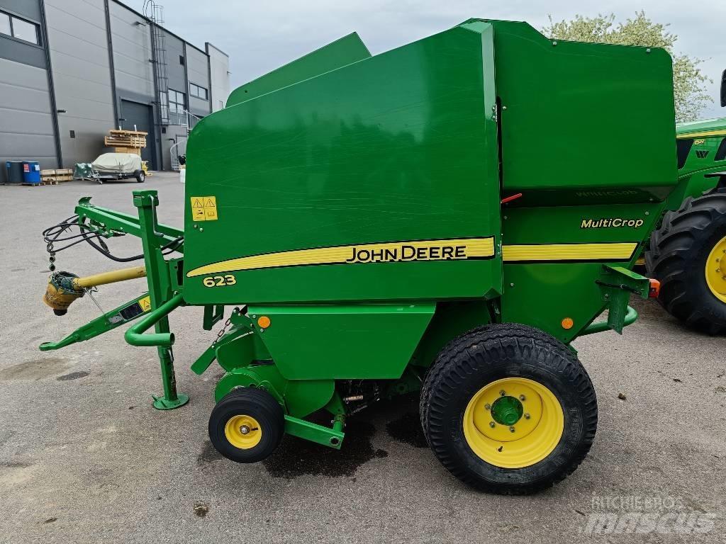 John Deere 623N Ruloonpressid