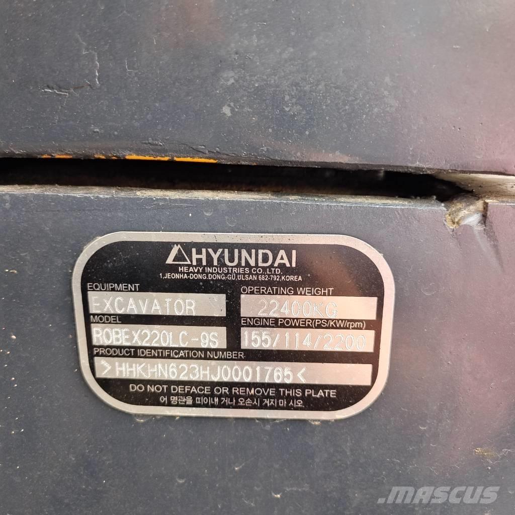 Hyundai RX220LC-9S Roomikekskavaatorid
