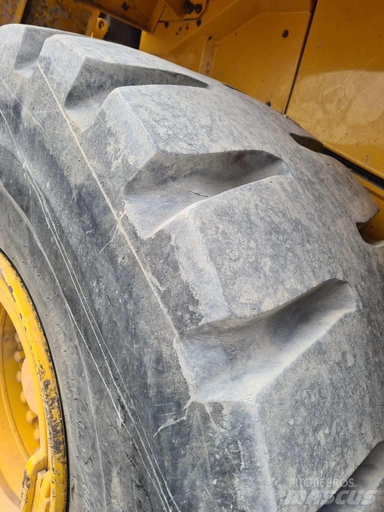 Volvo L 150 H Ühe trumliga rullid