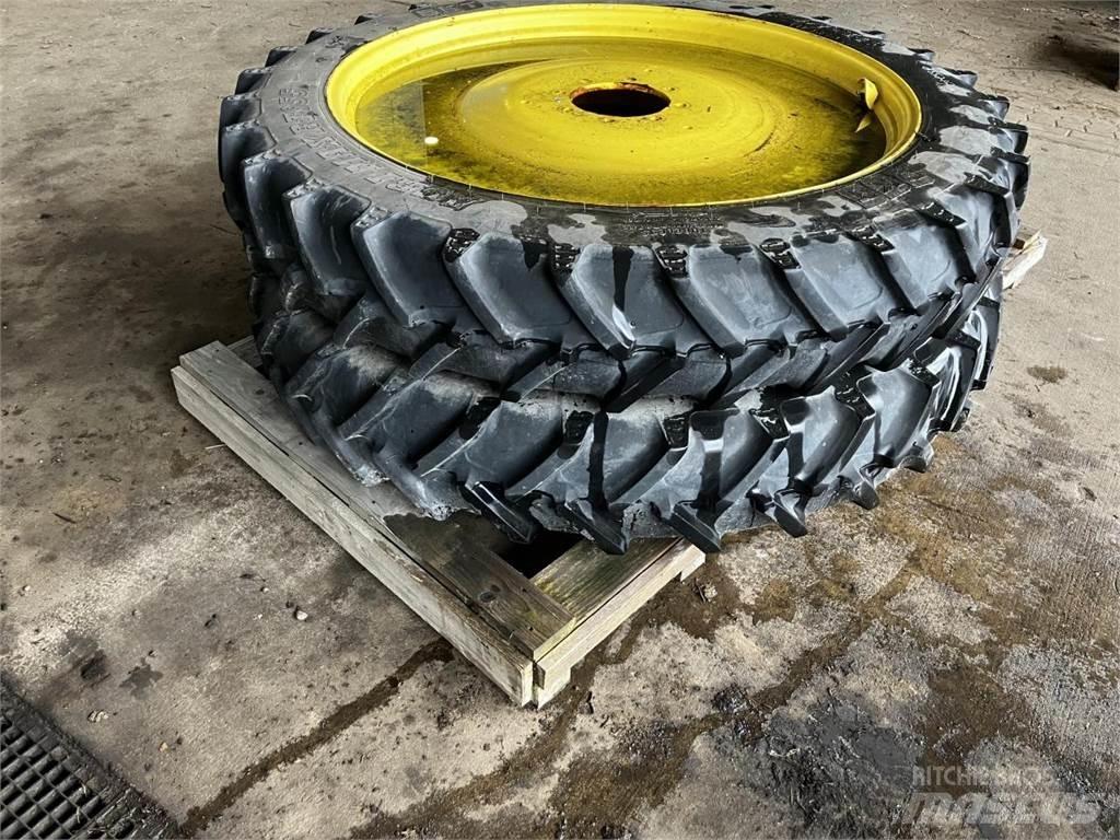 BKT 270/95R48 Rehvid, rattad ja veljed