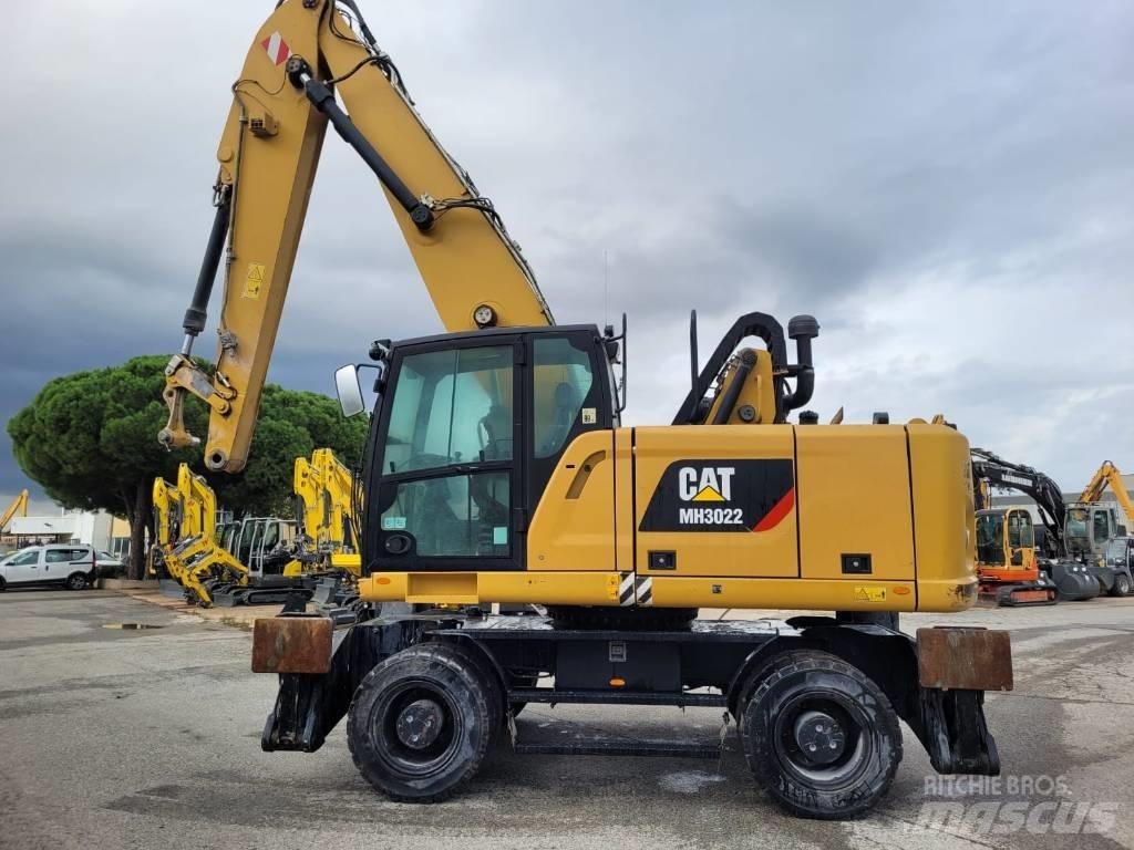 CAT mh3022 Ratasekskavaatorid
