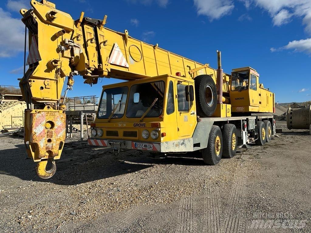Grove TM 750 E Roomikkraanad