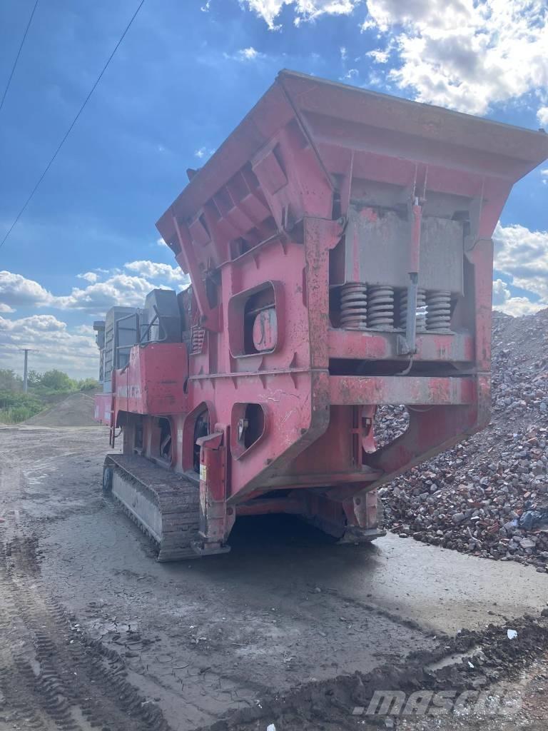 Sandvik QJ 340 Iseliikuvad purustid