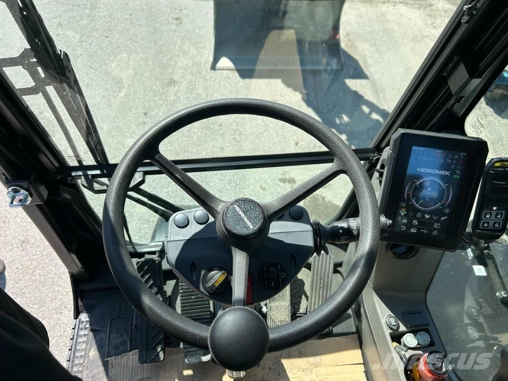Hidromek HMK 150 WR Ratasekskavaatorid