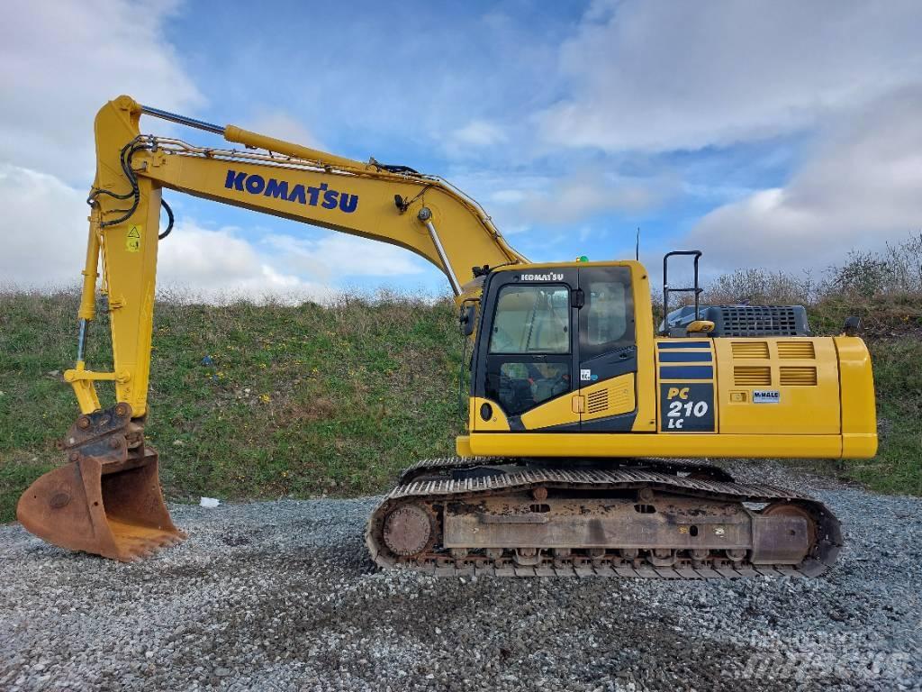 Komatsu PC210LC-11 Roomikekskavaatorid