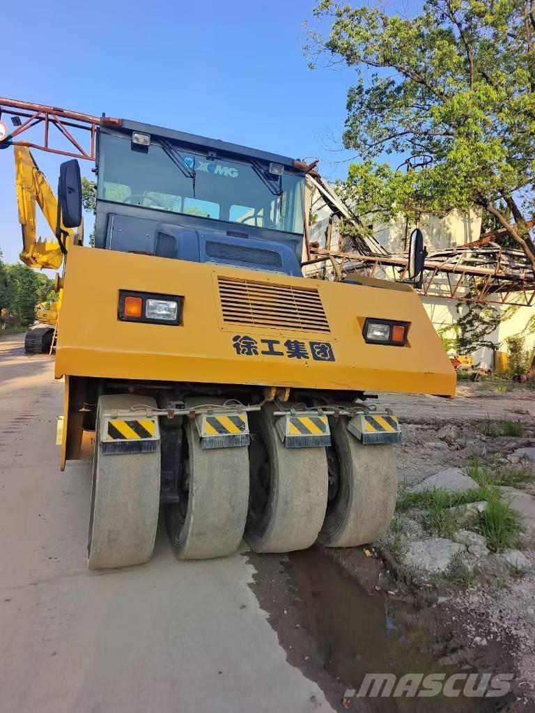 XCMG XP 263 Pneumorehvidega rullid