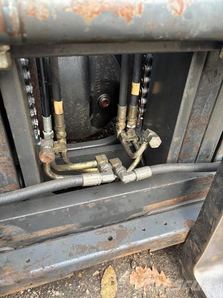 Nissan UGD02 A 30 PQ Gaasitõstukid