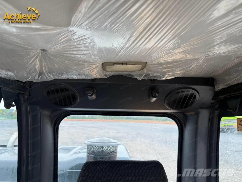 Hyundai 220LC-9S Roomikekskavaatorid