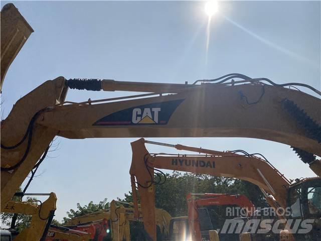 CAT 320 C Roomikekskavaatorid